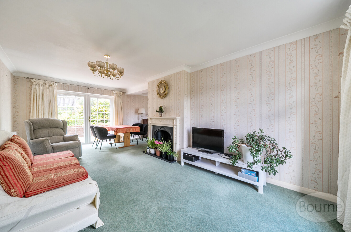 Robin Way, Wormley, Surrey, GU8, photo 2