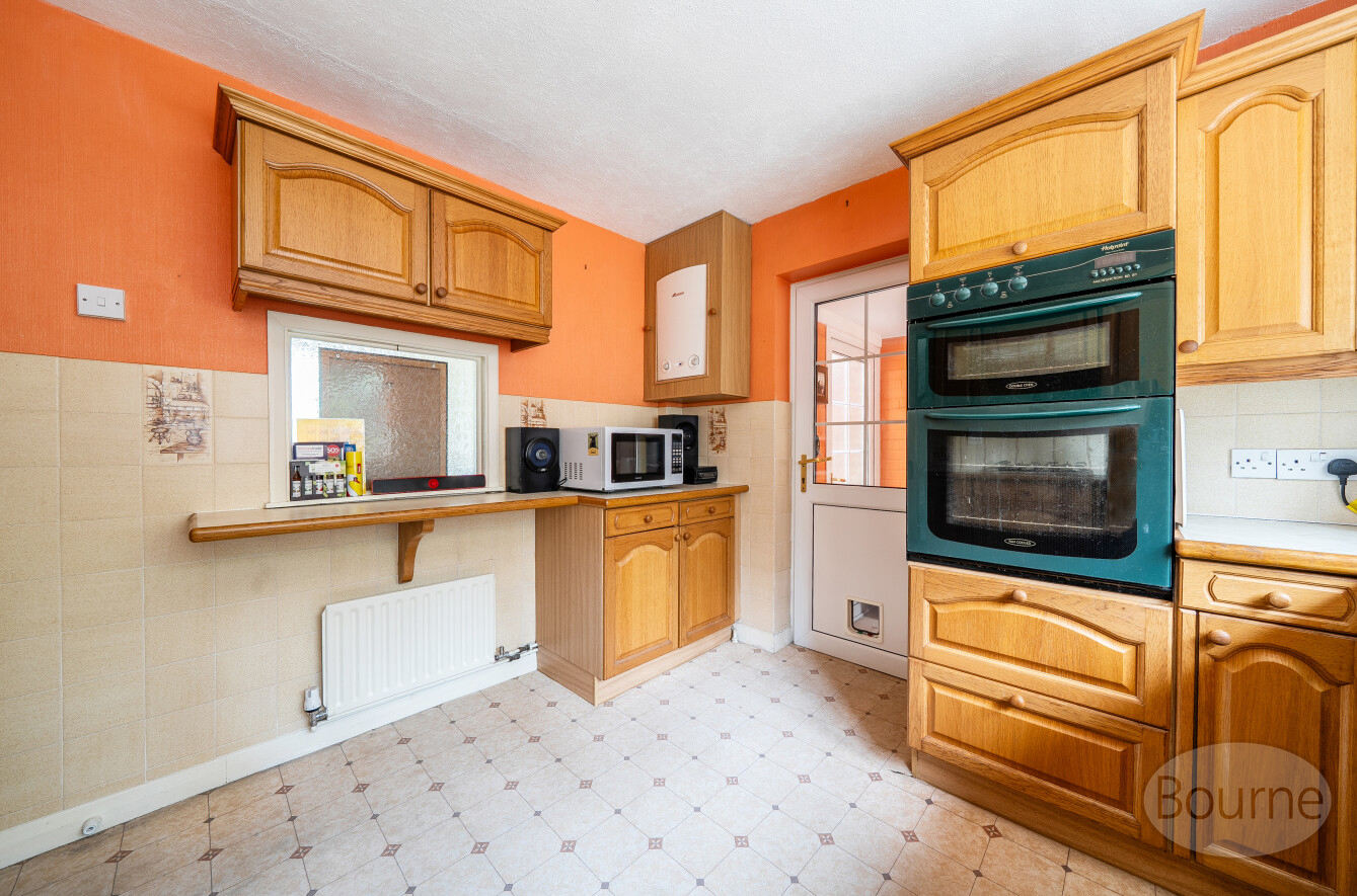 Robin Way, Wormley, Surrey, GU8, photo 21