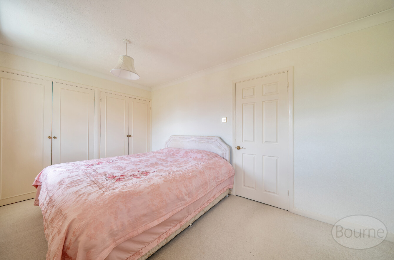 Robin Way, Wormley, Surrey, GU8, photo 14