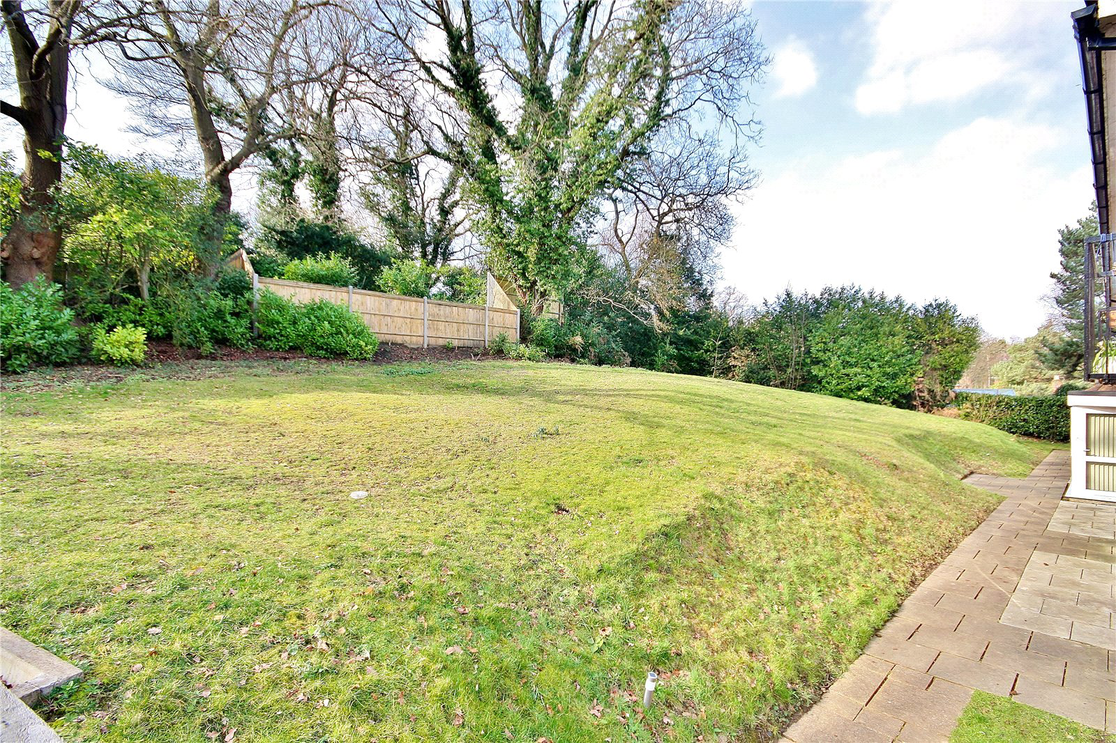 Apple Trees Place, Woking, Surrey, GU22, photo 10