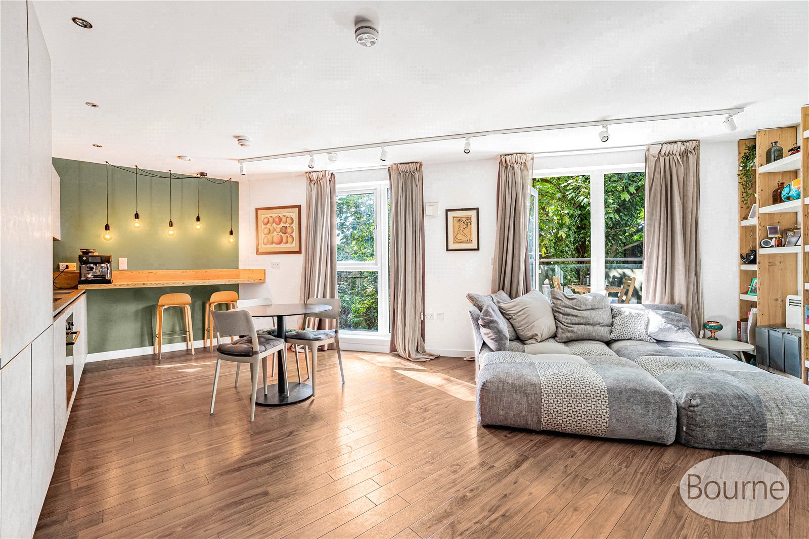 Guildford Road, Woking, Surrey, GU22