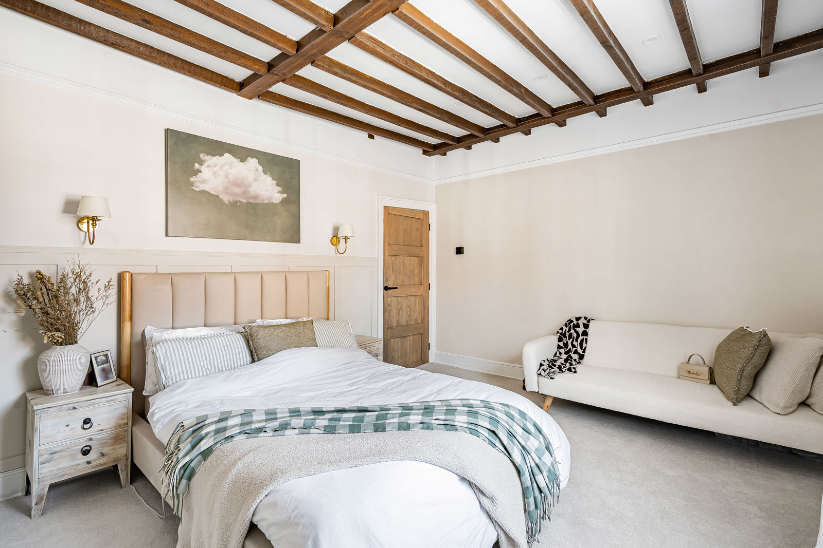 West Street, Farnham, Surrey, GU9