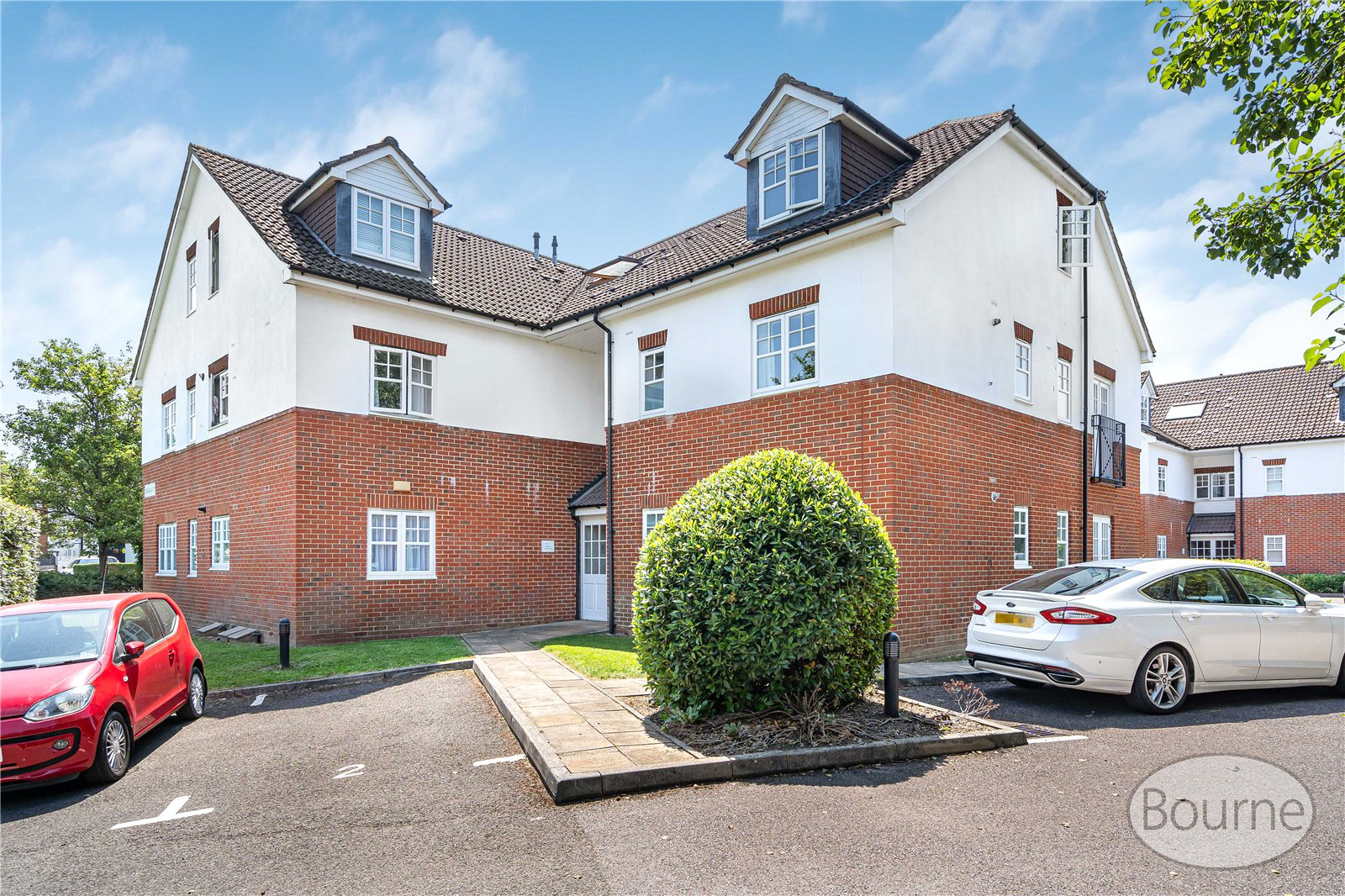 Kingsway, Woking, Surrey, GU21