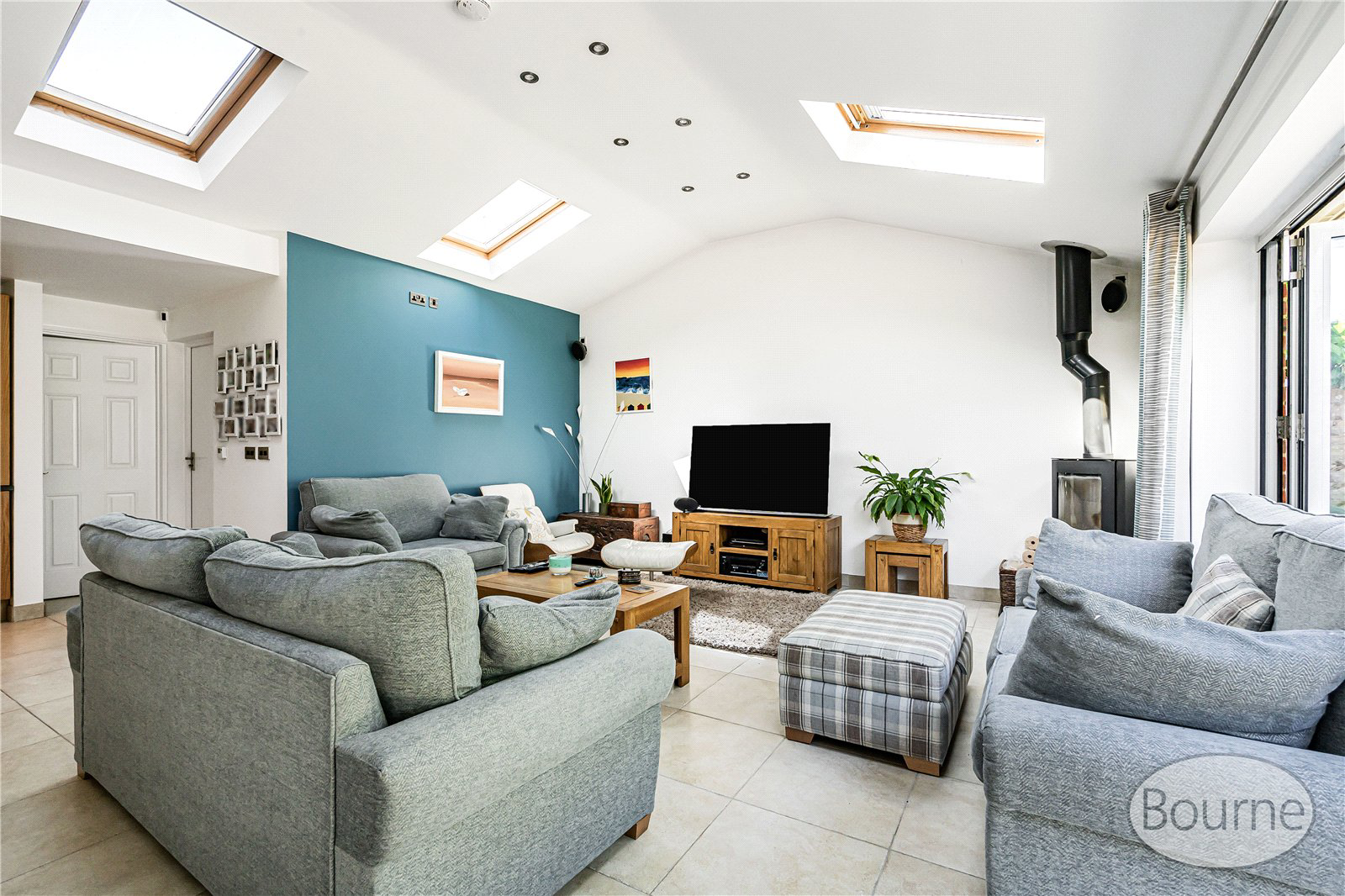 Fernhill Close, Hook Heath, Woking, Surrey, GU22, photo 2
