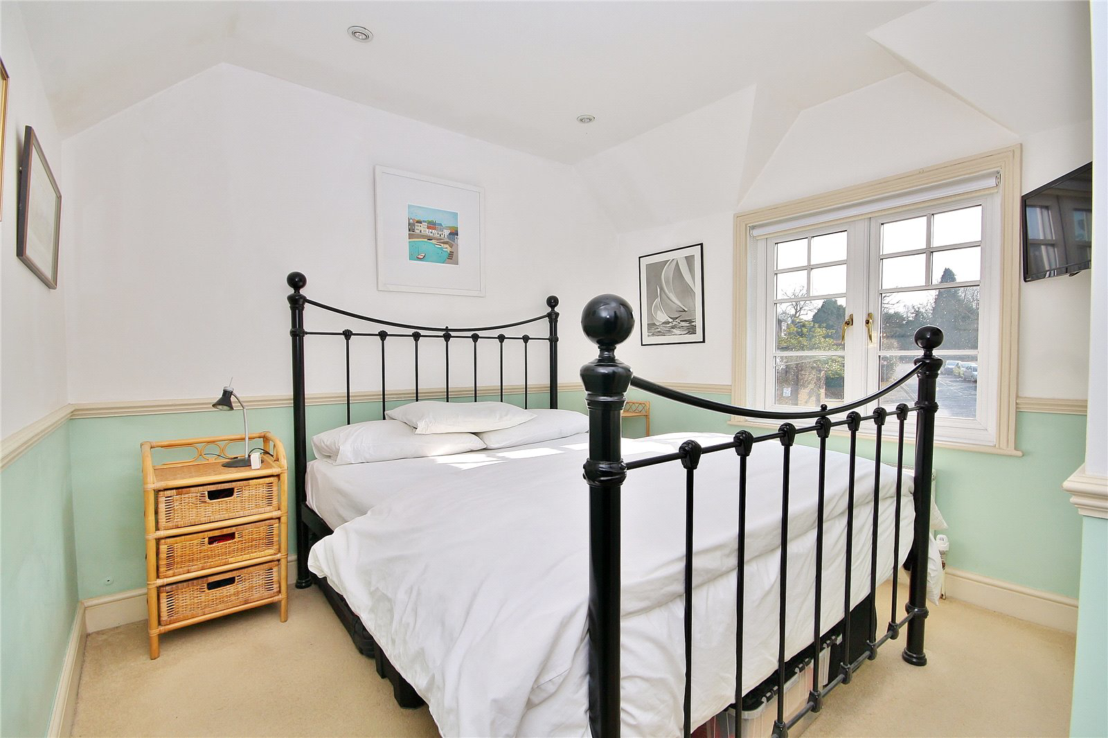 Westfield Road, Westfield, Woking, Surrey, GU22, photo 6