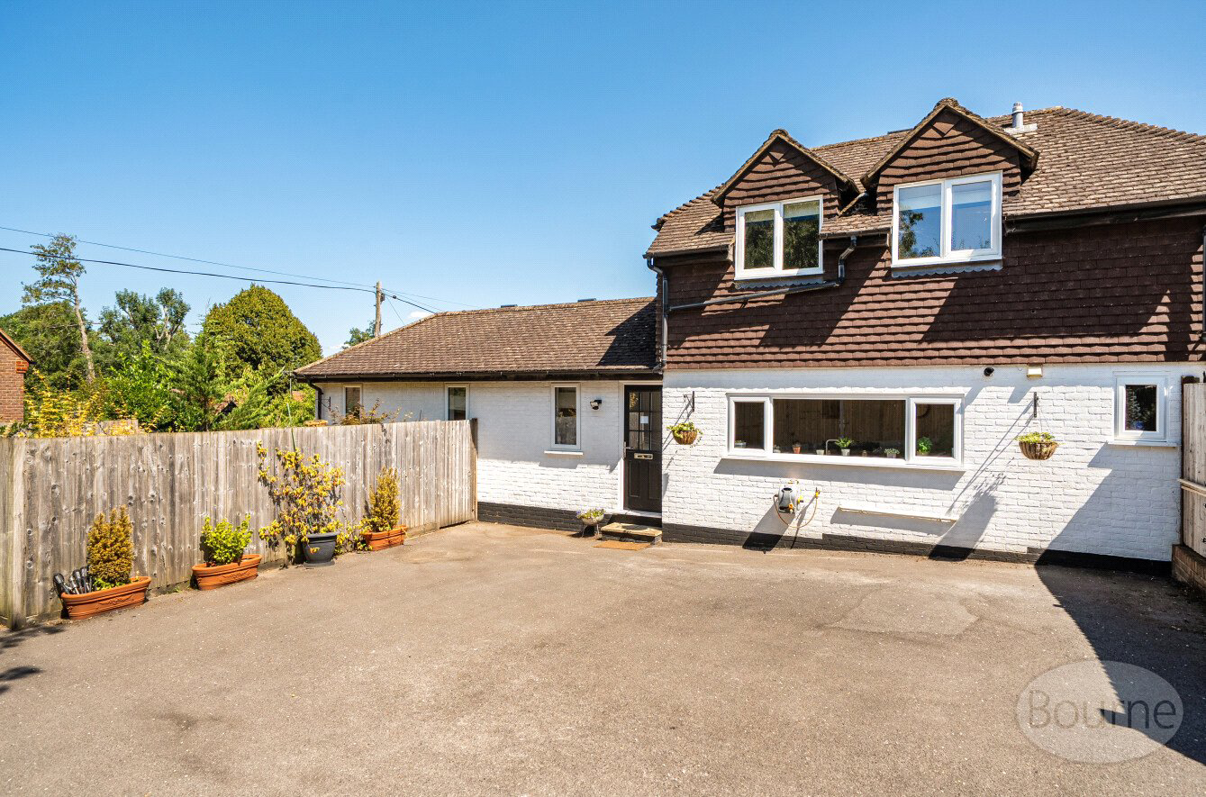 School Lane, Petersfield, Hampshire, GU32