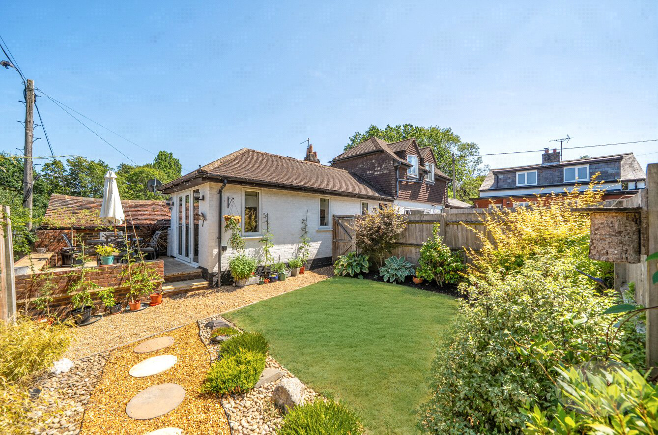 School Lane, Petersfield, Hampshire, GU32, photo 10