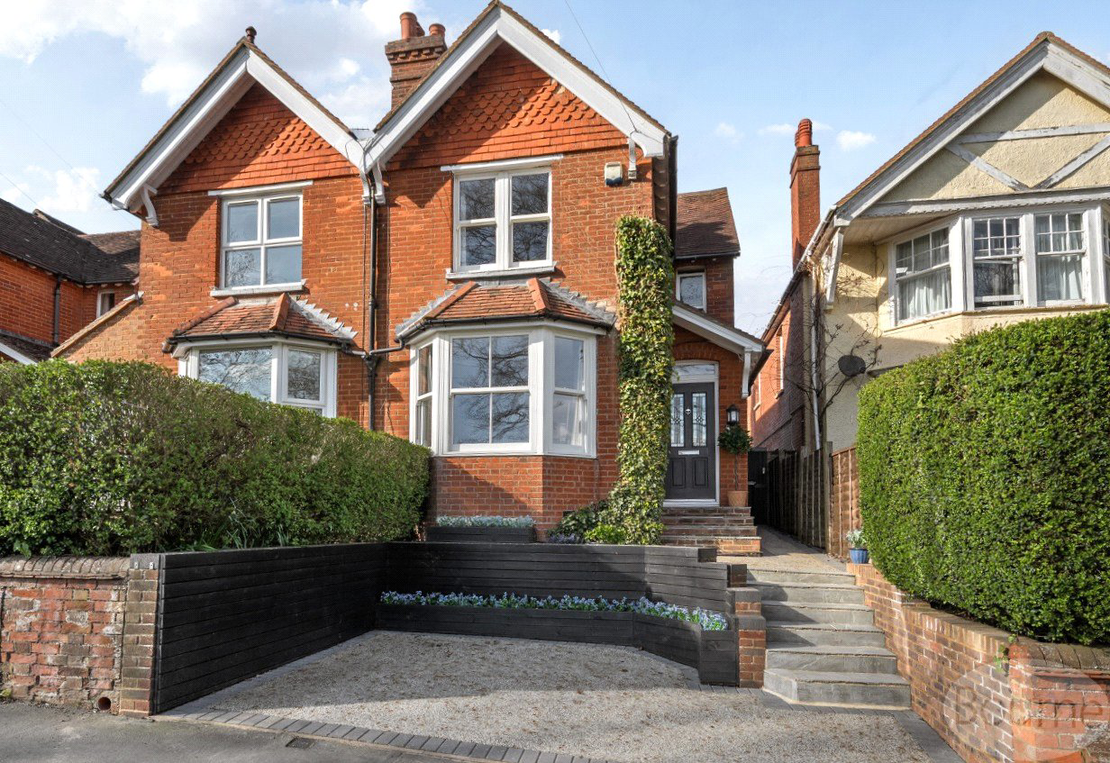 Upper Hale Road, Farnham, Surrey, GU9