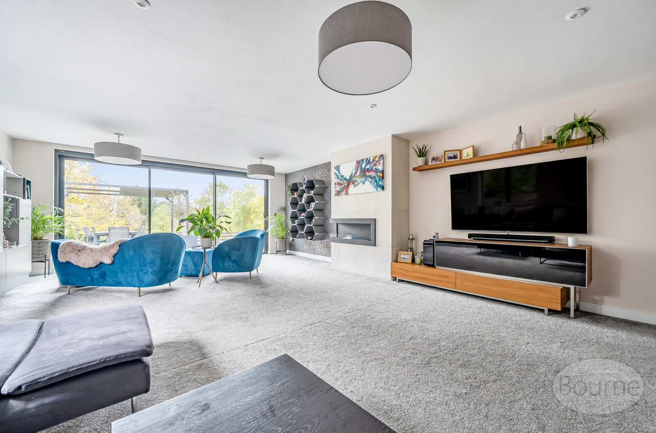 Old Compton Lane, Farnham, Surrey, GU9, photo 8