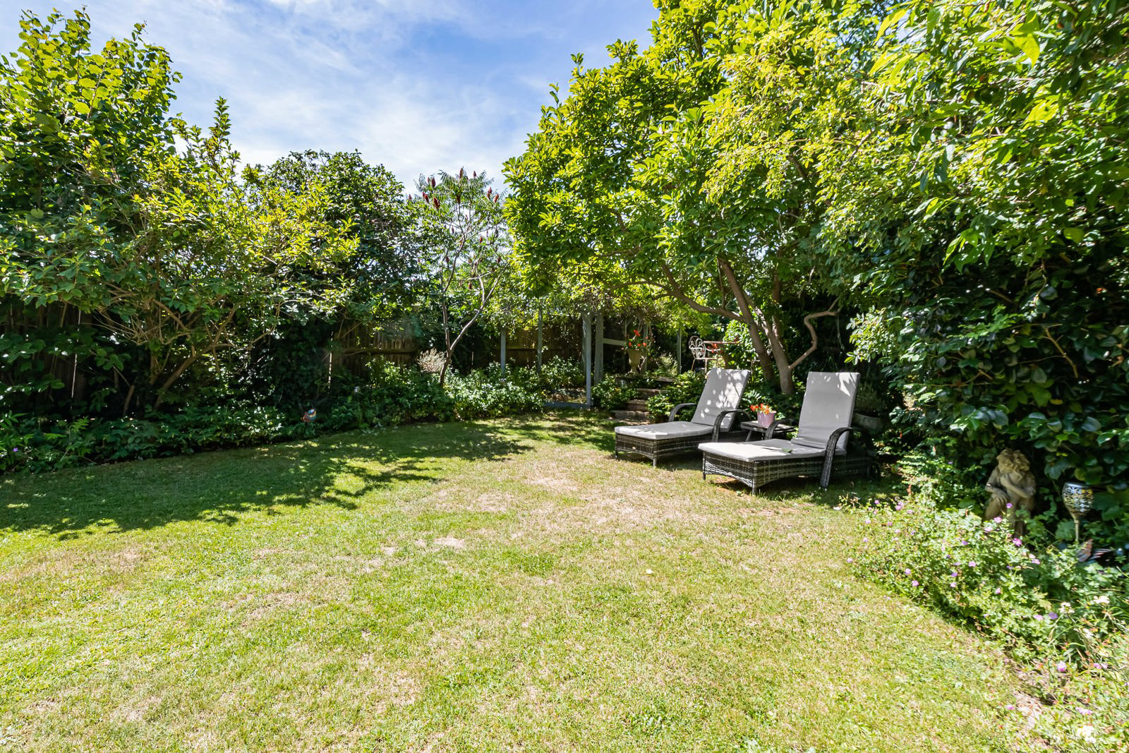 Chiltern Drive, Surbiton, Surrey, KT5, photo 14