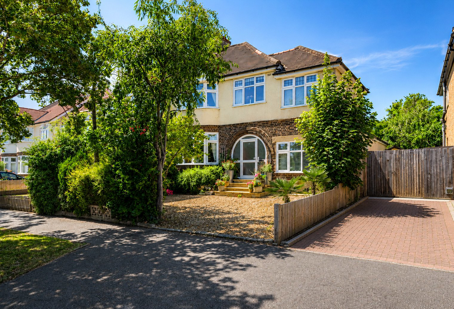 Chiltern Drive, Surbiton, Surrey, KT5