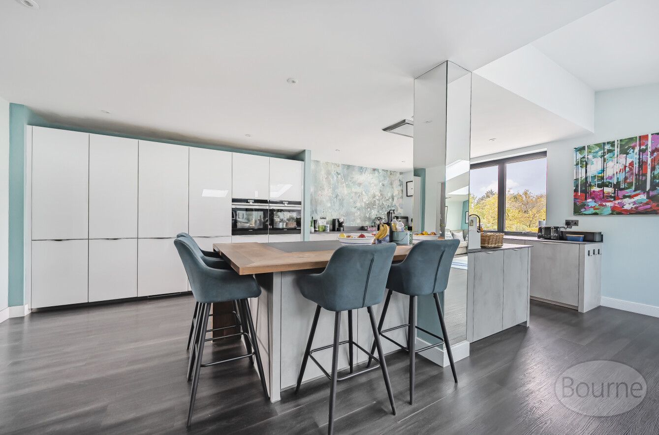 Old Compton Lane, Farnham, Surrey, GU9, photo 5