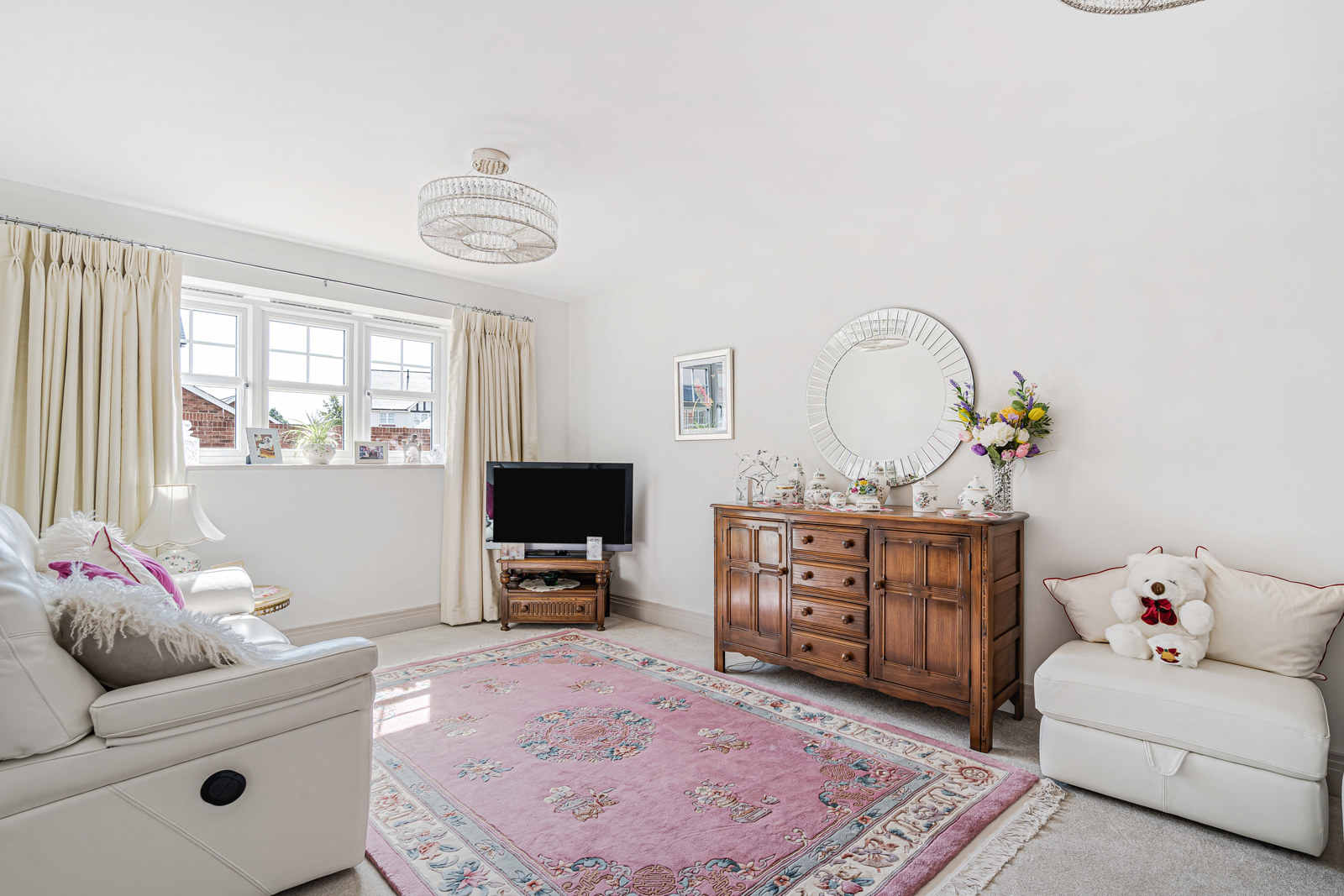 Goslings Place, Badshot Lea, Farnham, Surrey, GU9, photo 2