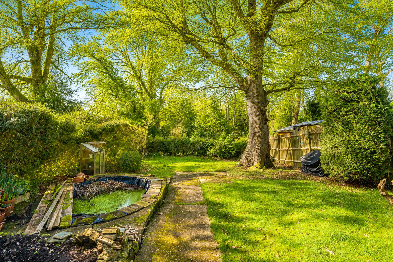 Thorn Road, Boundstone, Farnham, Surrey, GU10, photo 14