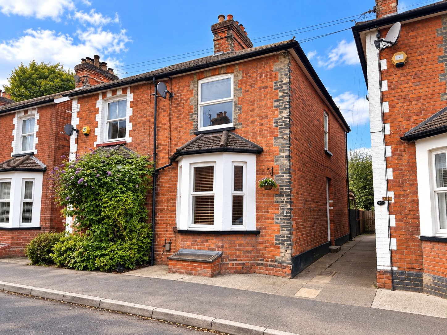 Chestnut Road, Guildford, Surrey, GU1