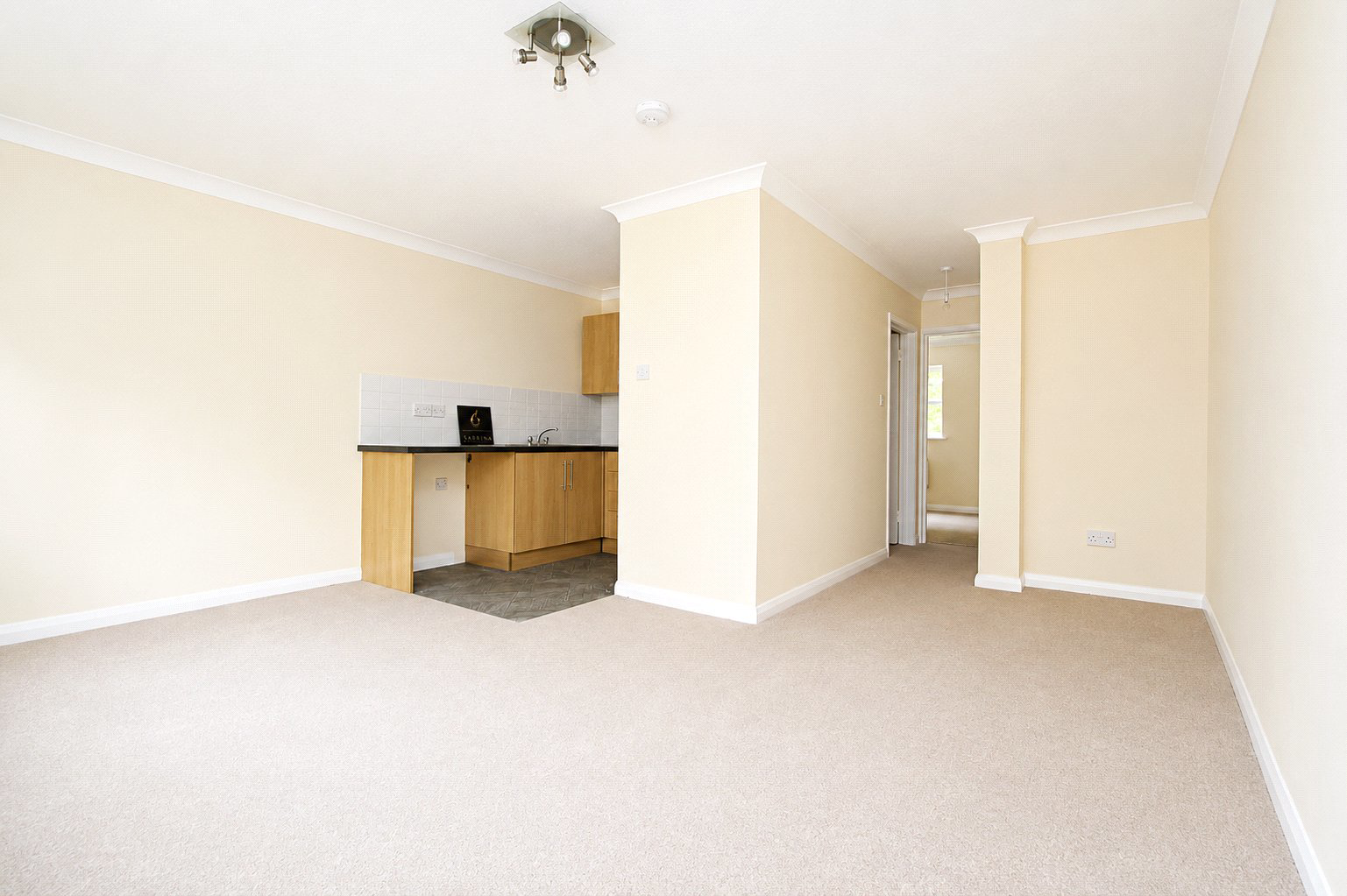 Chalet Court, Bordon, Hampshire, GU35, photo 2