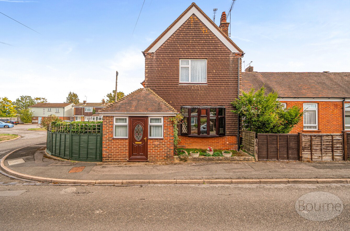 Bardsley Drive, Farnham, Surrey, GU9
