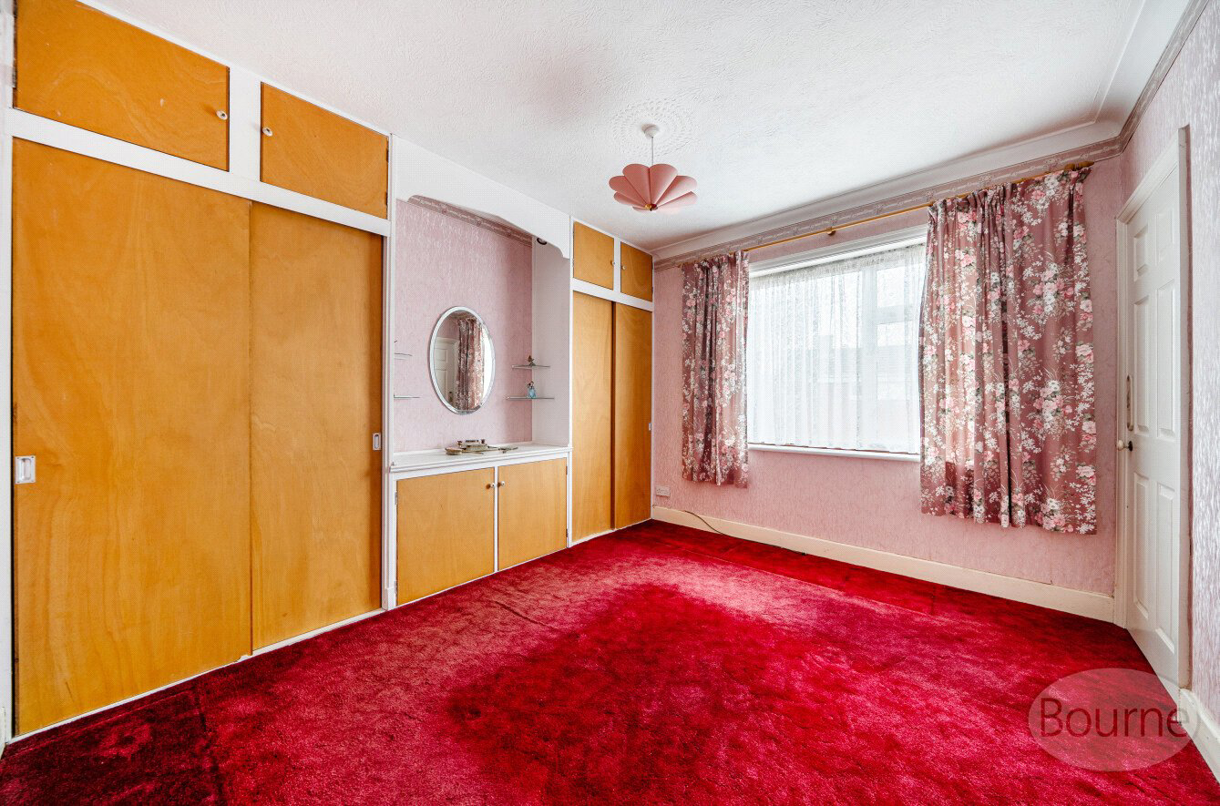 Bardsley Drive, Farnham, Surrey, GU9, photo 5