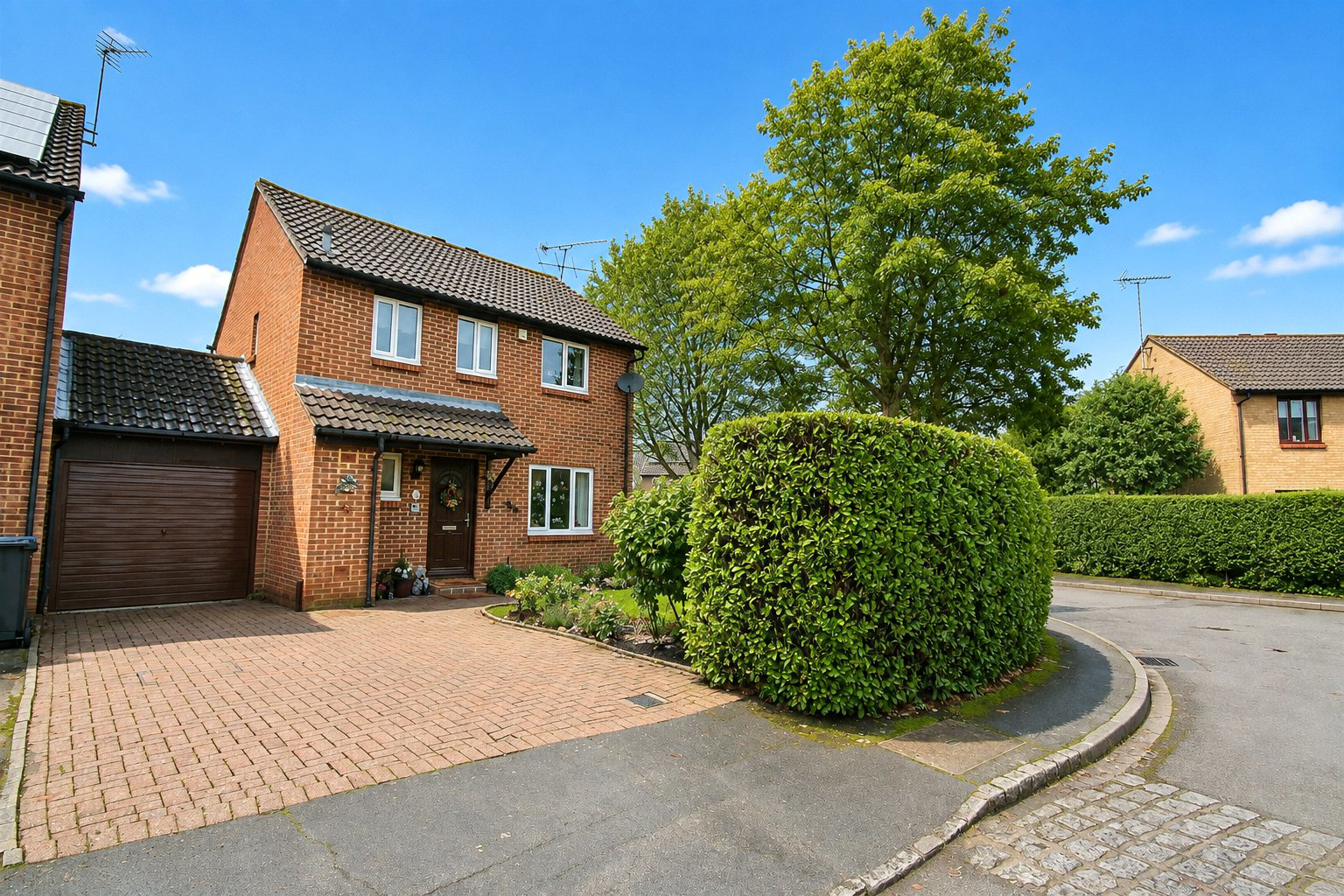 Alterton Close, Goldsworth Park, Woking, Surrey, GU21