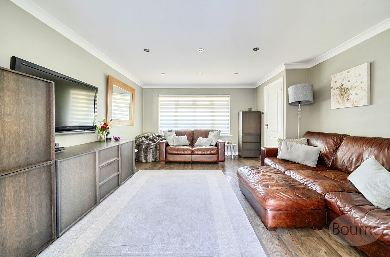Tangley Lane, Guildford, Surrey, GU3, photo 3