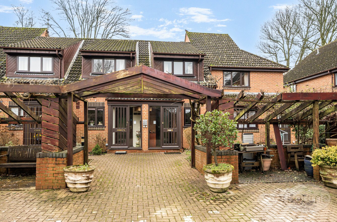 Candleford Gate, Tower Close, Liphook, Hampshire, GU30, photo 19