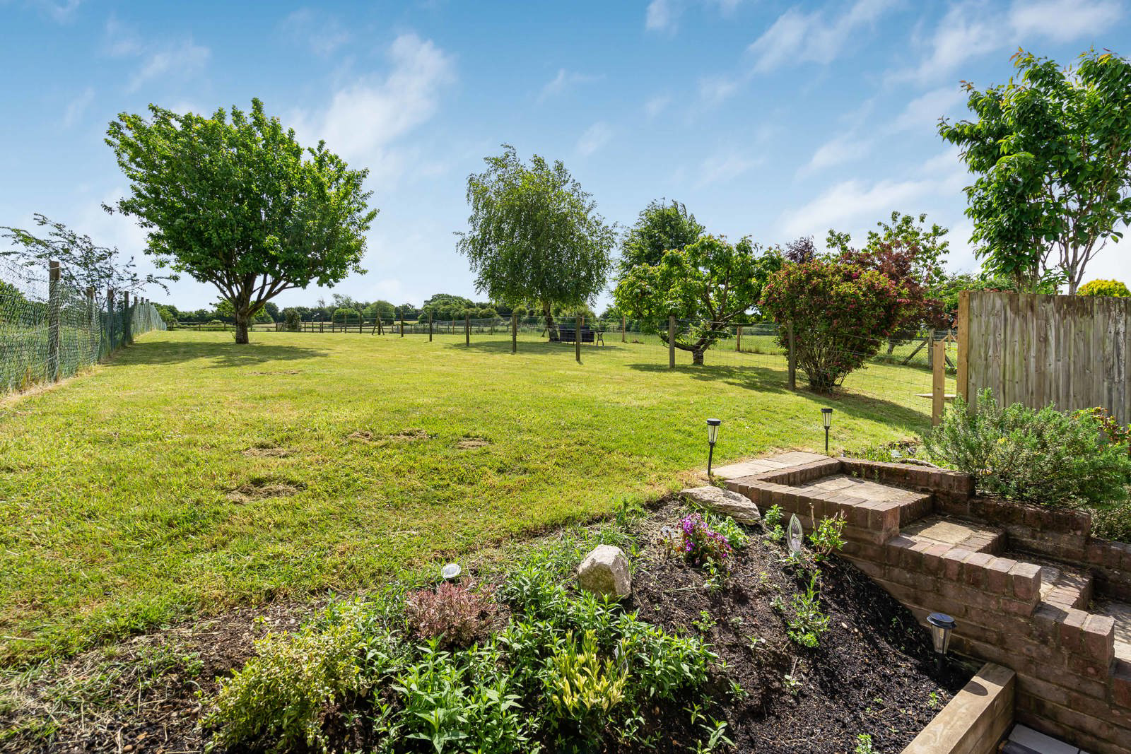 Shirnall Meadow, Lower Farringdon, Alton, Hampshire, GU34, photo 16