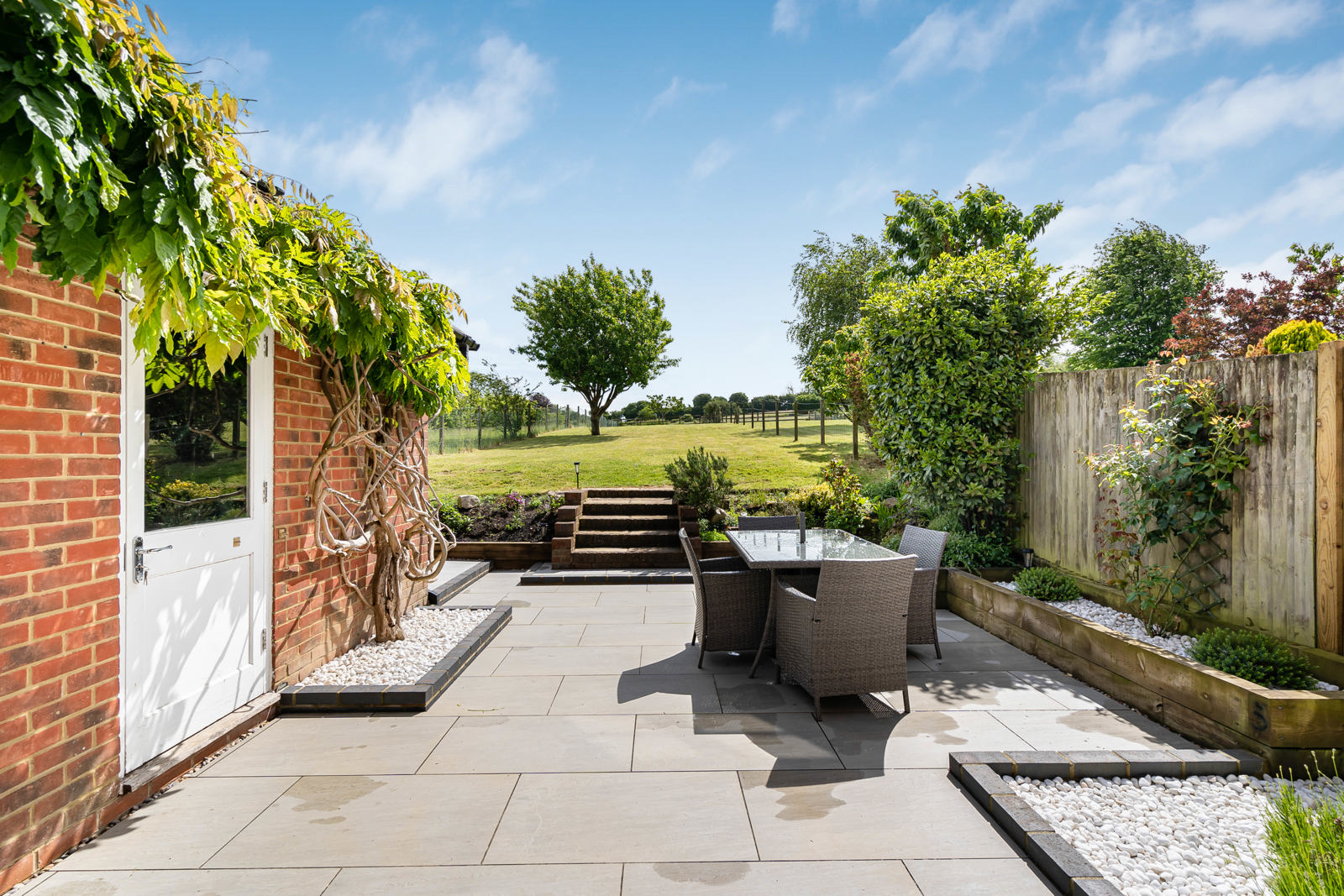 Shirnall Meadow, Lower Farringdon, Alton, Hampshire, GU34, photo 14