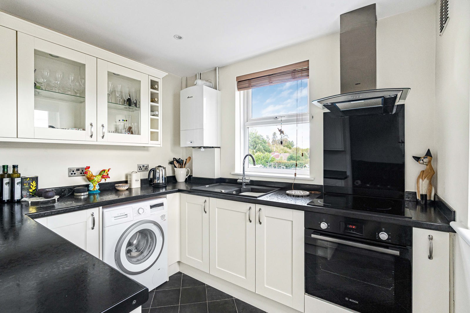 Badshot Lea Road, Badshot Lea, Farnham, Surrey, GU9, photo 13