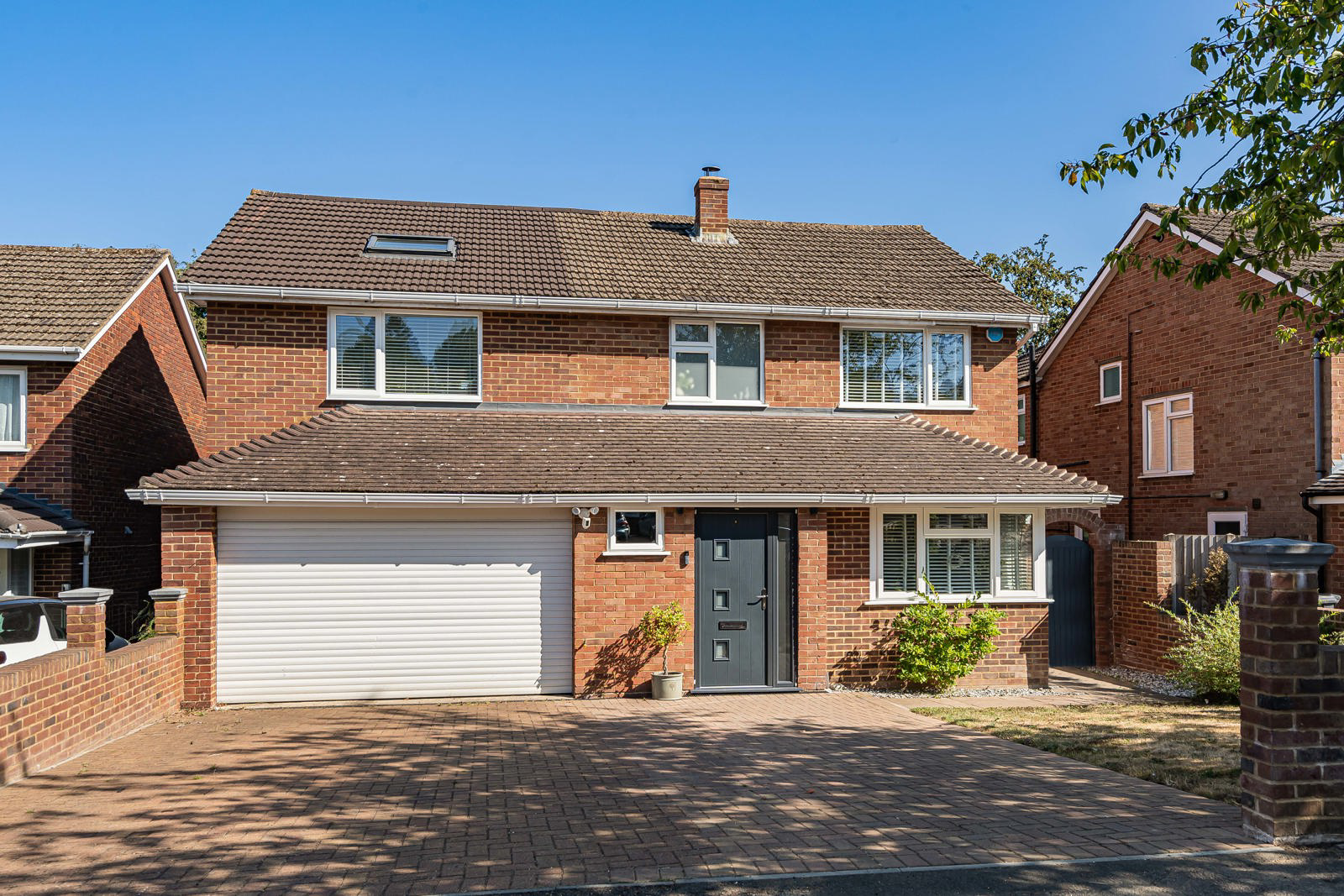 Alma Way, Farnham, Surrey, GU9