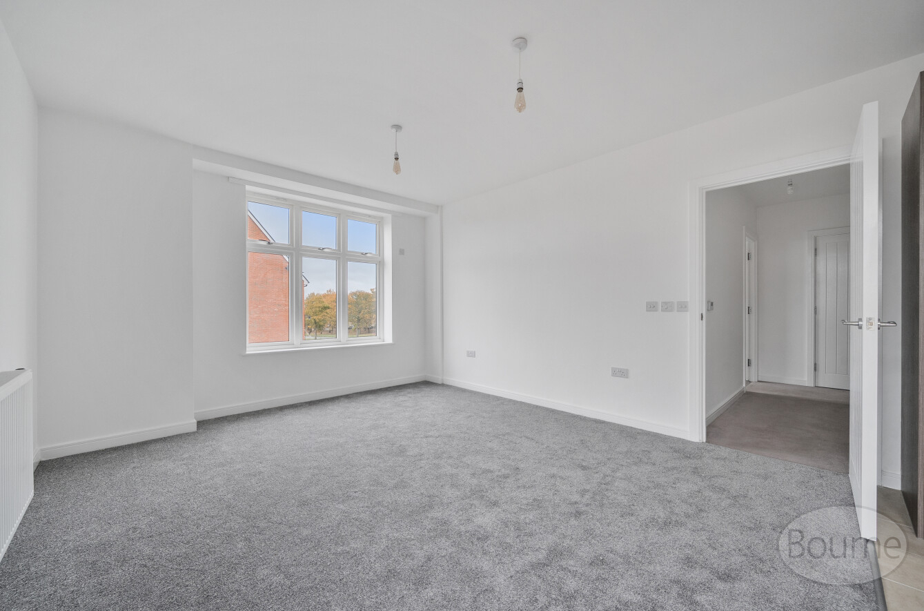 Corunna Avenue, Wellesley, Aldershot, Hampshire, GU11, photo 2