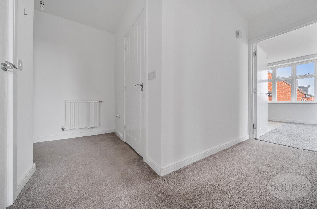 Corunna Avenue, Wellesley, Aldershot, Hampshire, GU11, photo 9