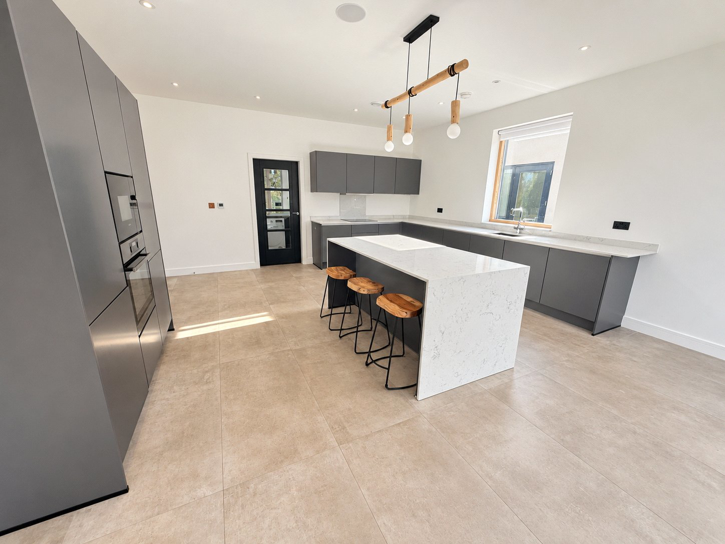 Peace Meadow Close, Lower Bourne, Farnham, Surrey, GU10, photo 3