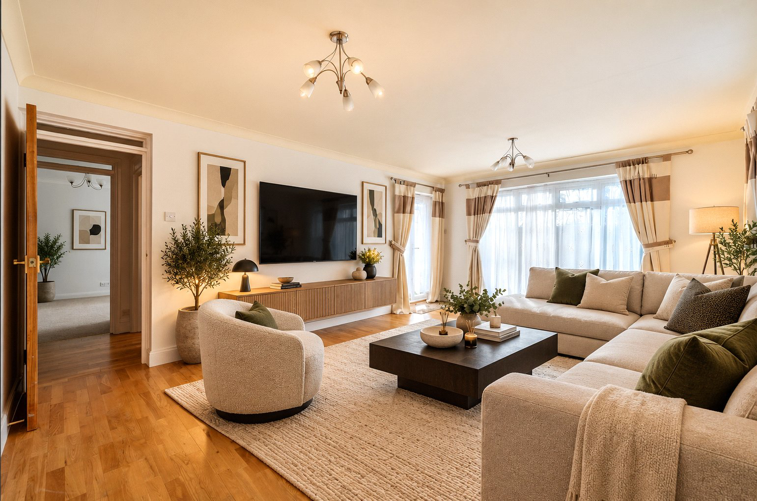 Leigh Corner, Cobham, Surrey, KT11, photo 2