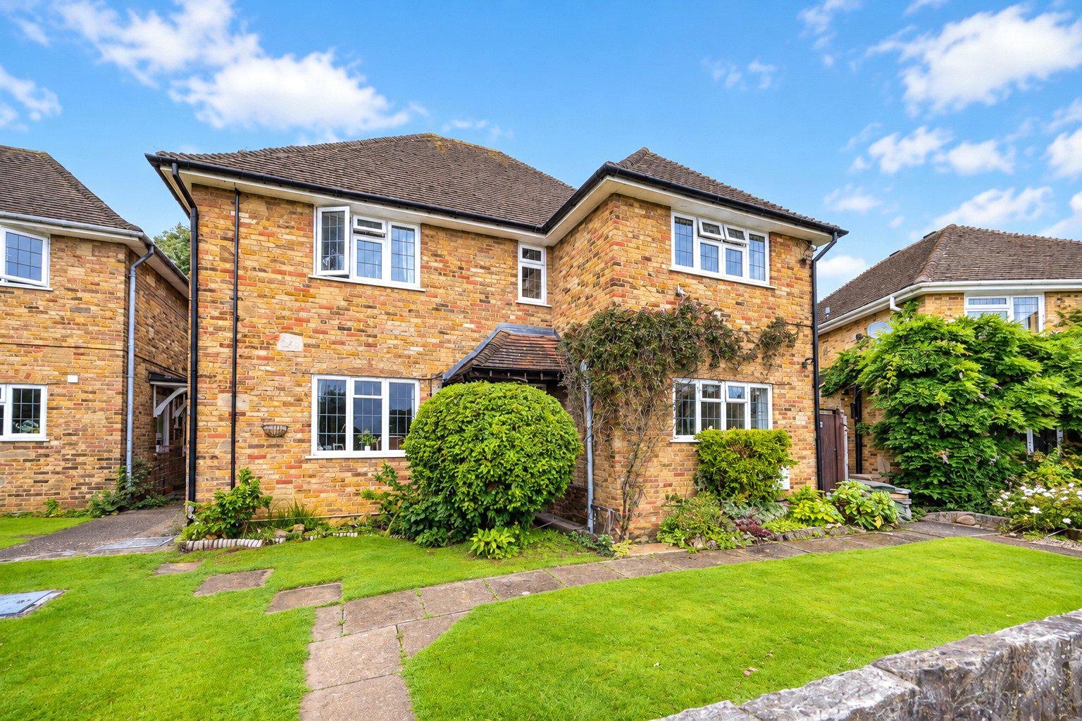 Howard Ridge, Burpham, Guildford, Surrey, GU4, photo 12