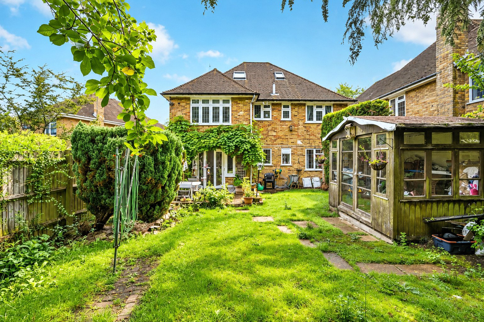 Howard Ridge, Burpham, Guildford, Surrey, GU4, photo 11