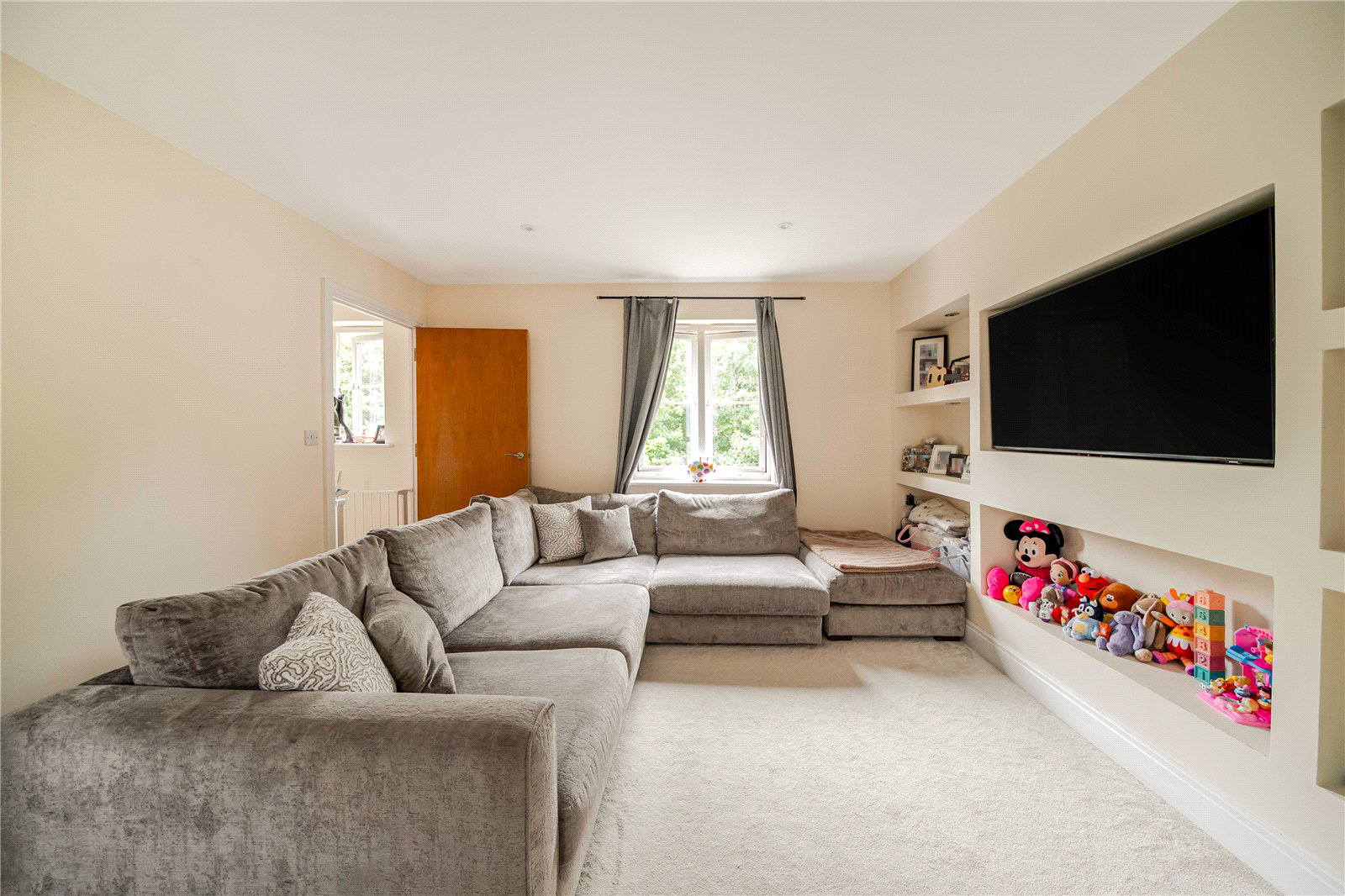Anstey Road, Farnham, Surrey, GU9, photo 2