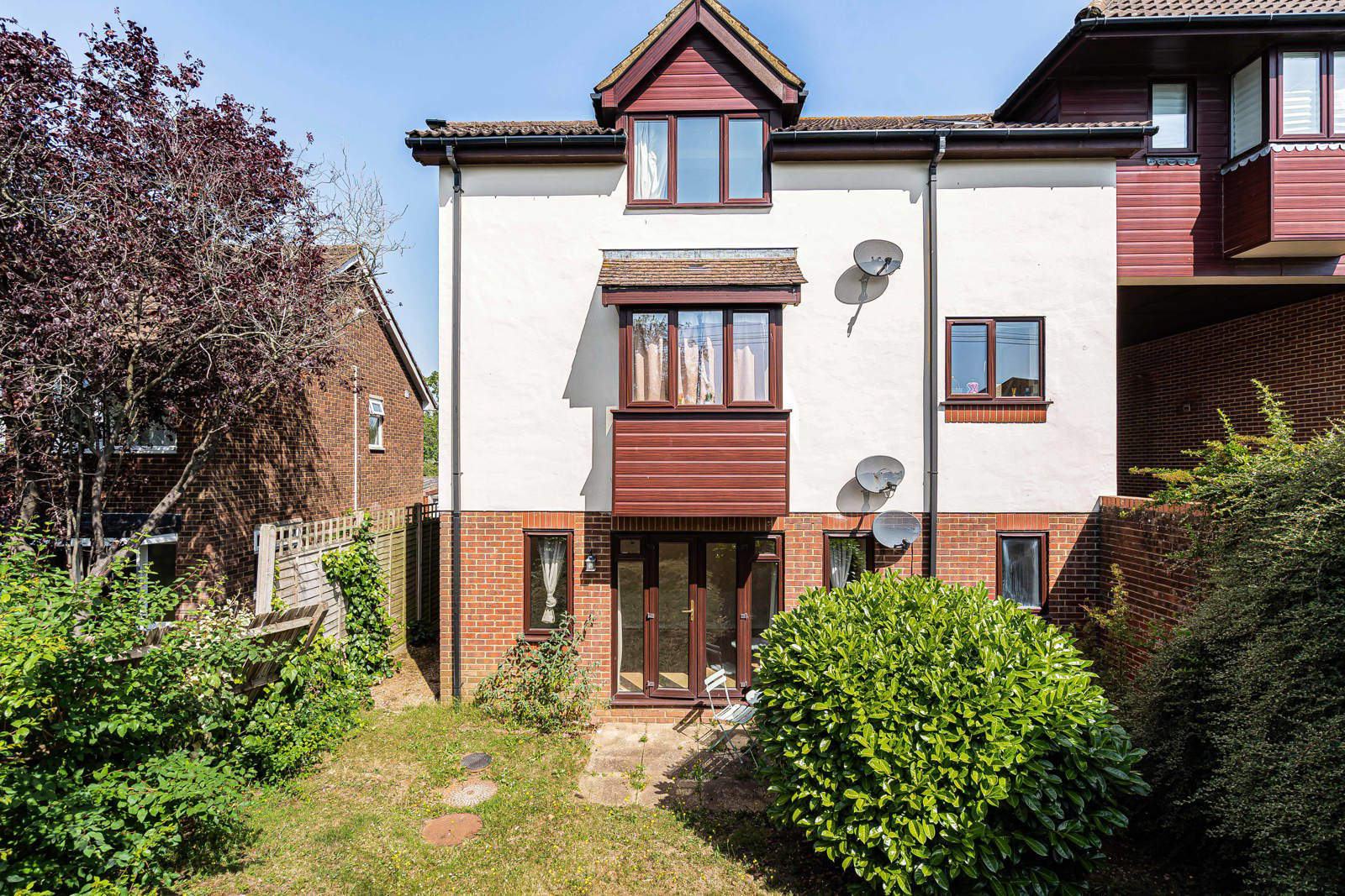 Weydon Lane, Farnham, Surrey, GU9
