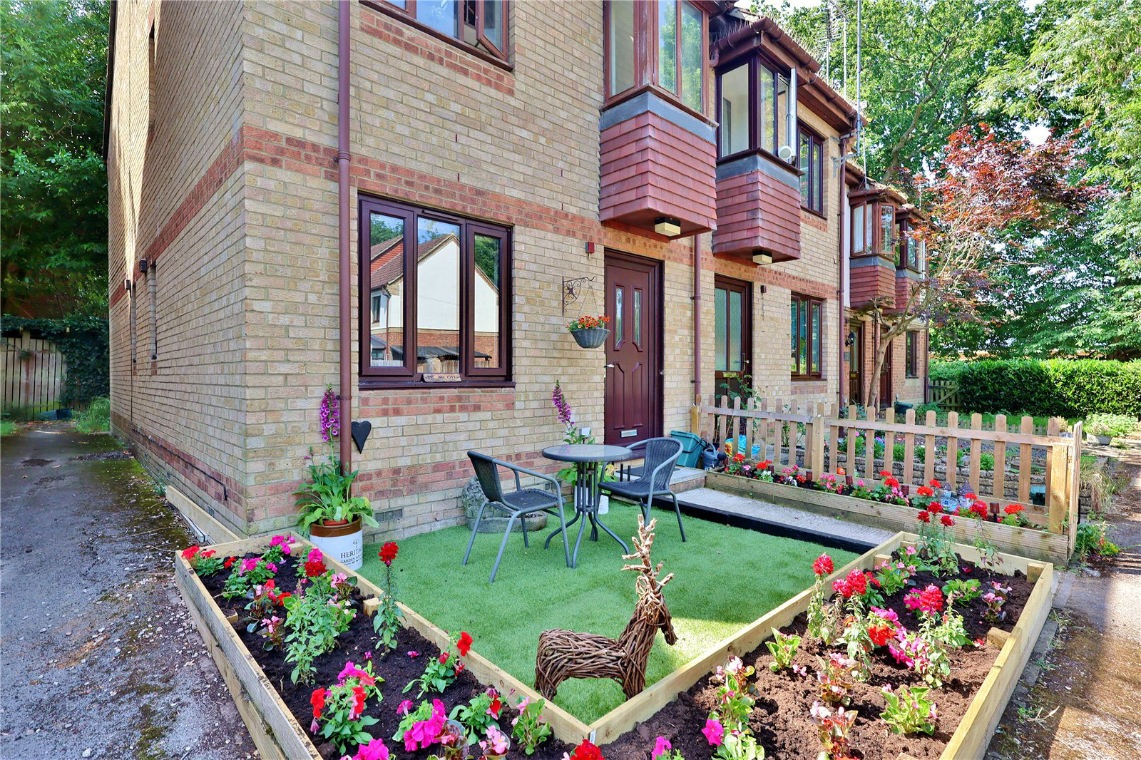 Perleybrooke Lane, Goldsworth Park, Woking, Surrey, GU21