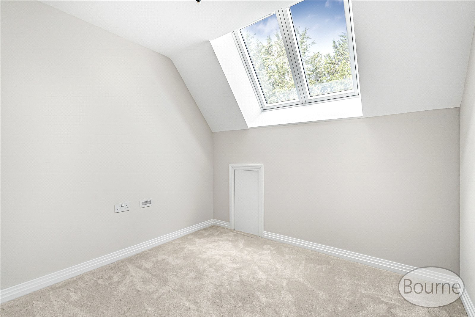 Kingfield Green, Woking, Surrey, GU22, photo 20