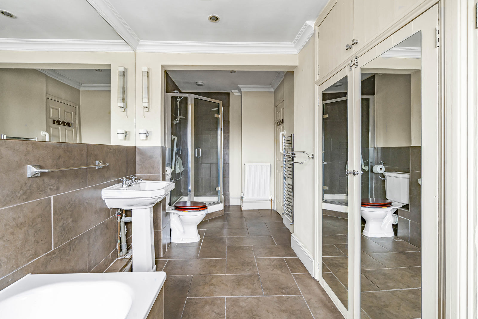 Manor Road, Ash, Surrey, GU12, photo 13