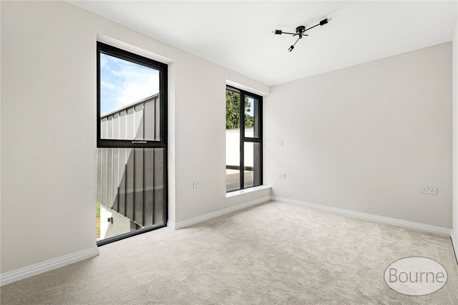 Kingfield Green, Woking, Surrey, GU22, photo 22