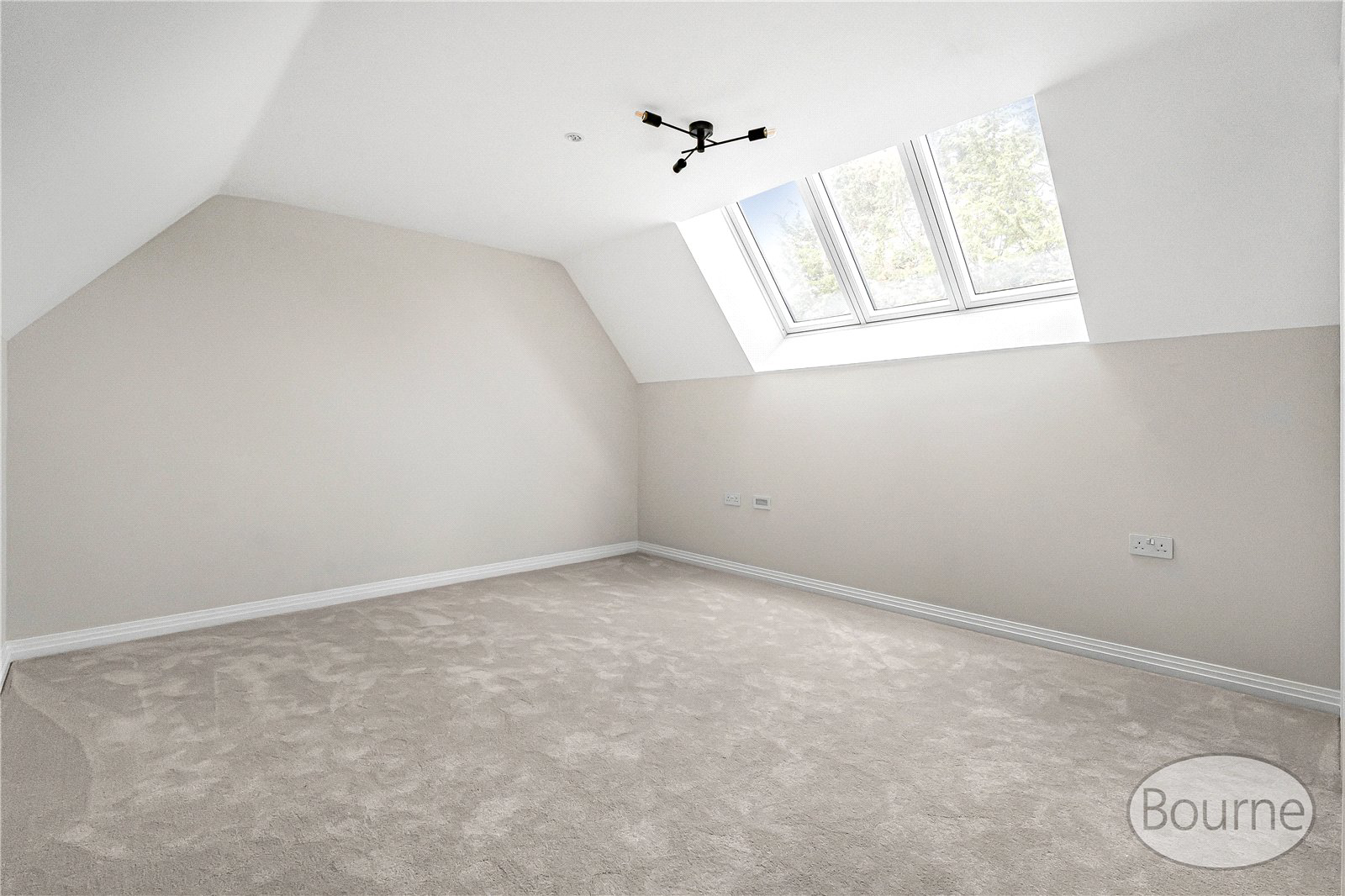 Kingfield Green, Woking, Surrey, GU22, photo 14