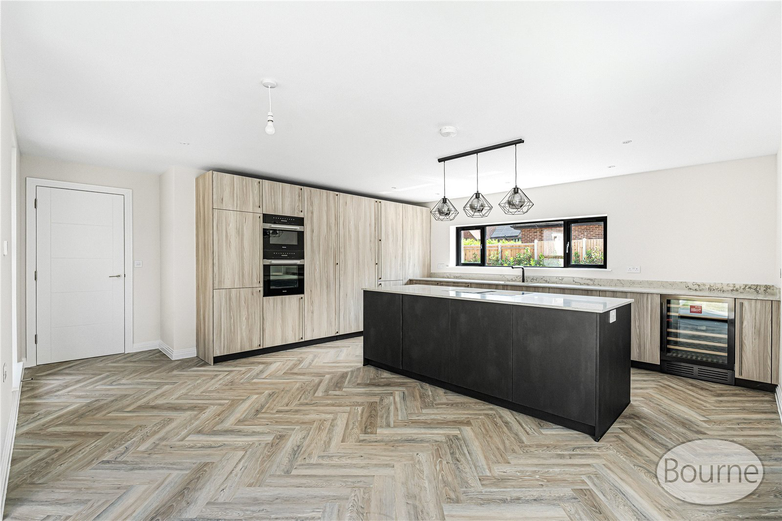 Kingfield Green, Woking, Surrey, GU22, photo 4