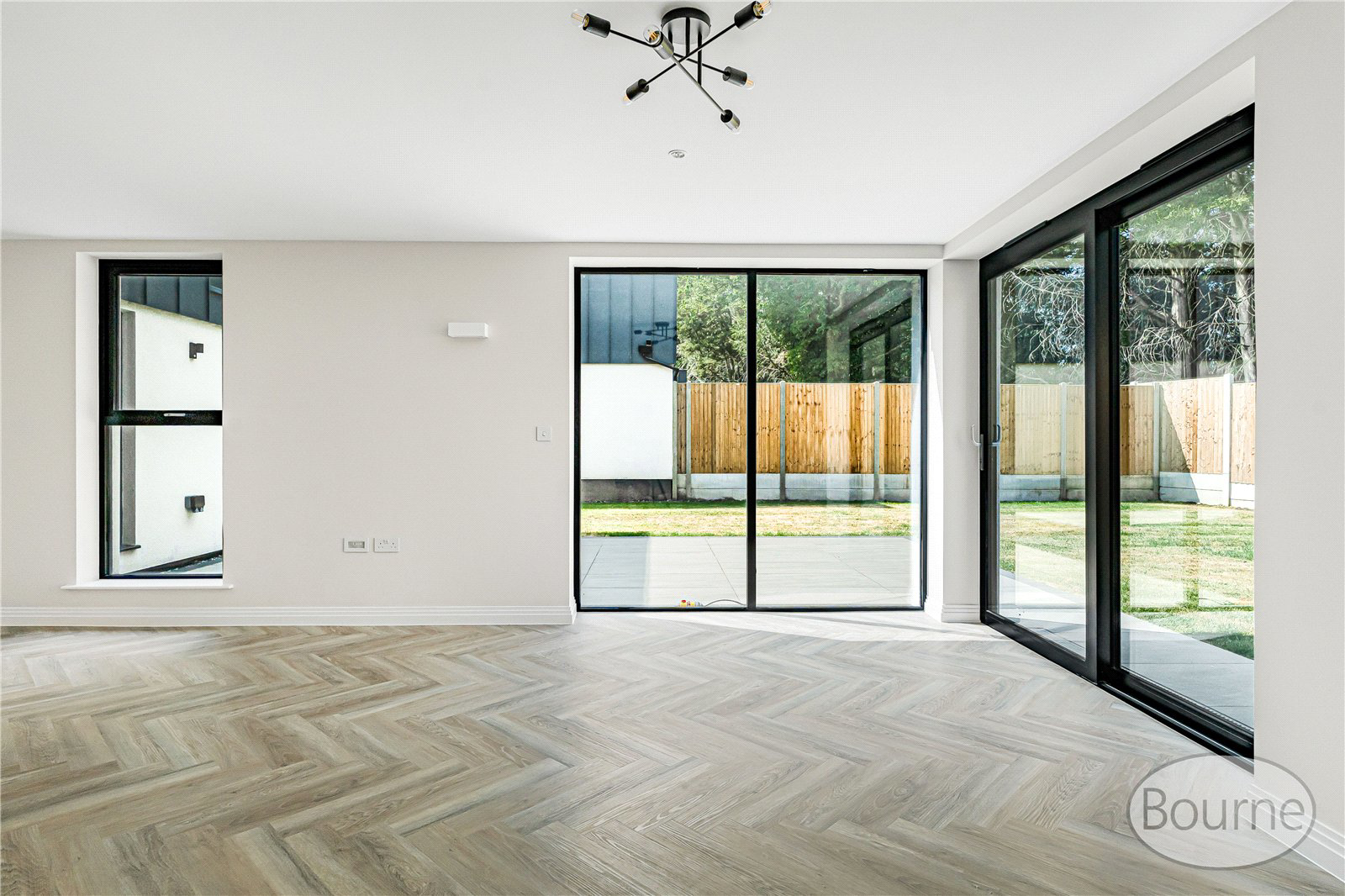 Kingfield Green, Woking, Surrey, GU22, photo 3