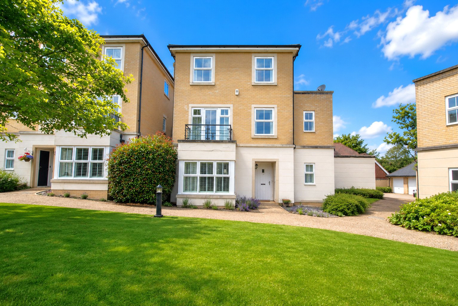 Knox Road, Queen Elizabeth Park, Guildford, GU2