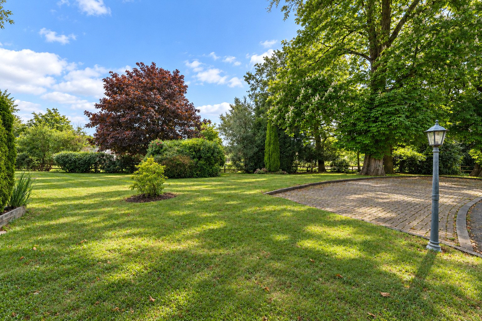 Ashley Gardens, Shalford, Guildford, Surrey, GU4, photo 10