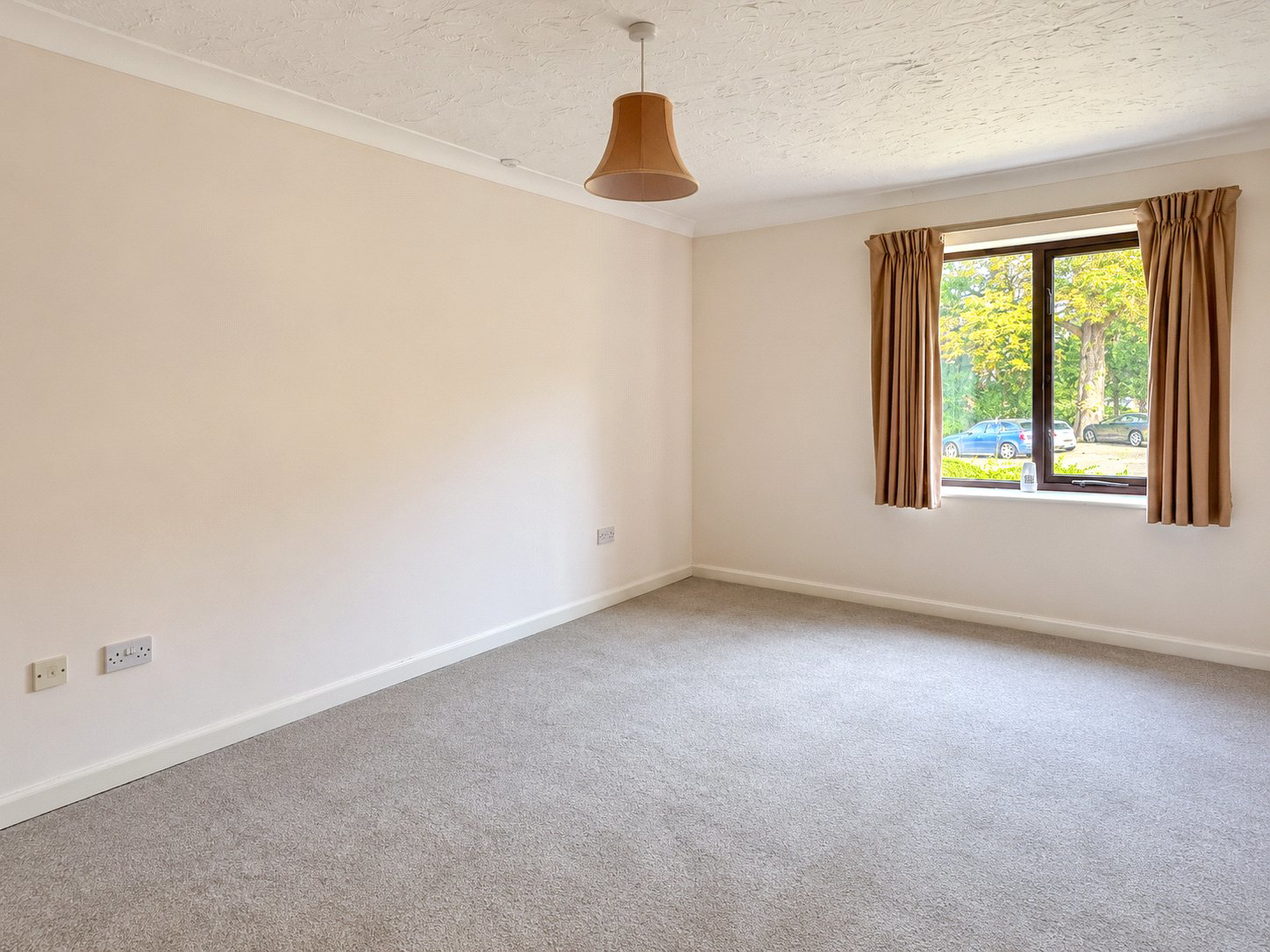 Ashley Gardens, Shalford, Guildford, Surrey, GU4, photo 5
