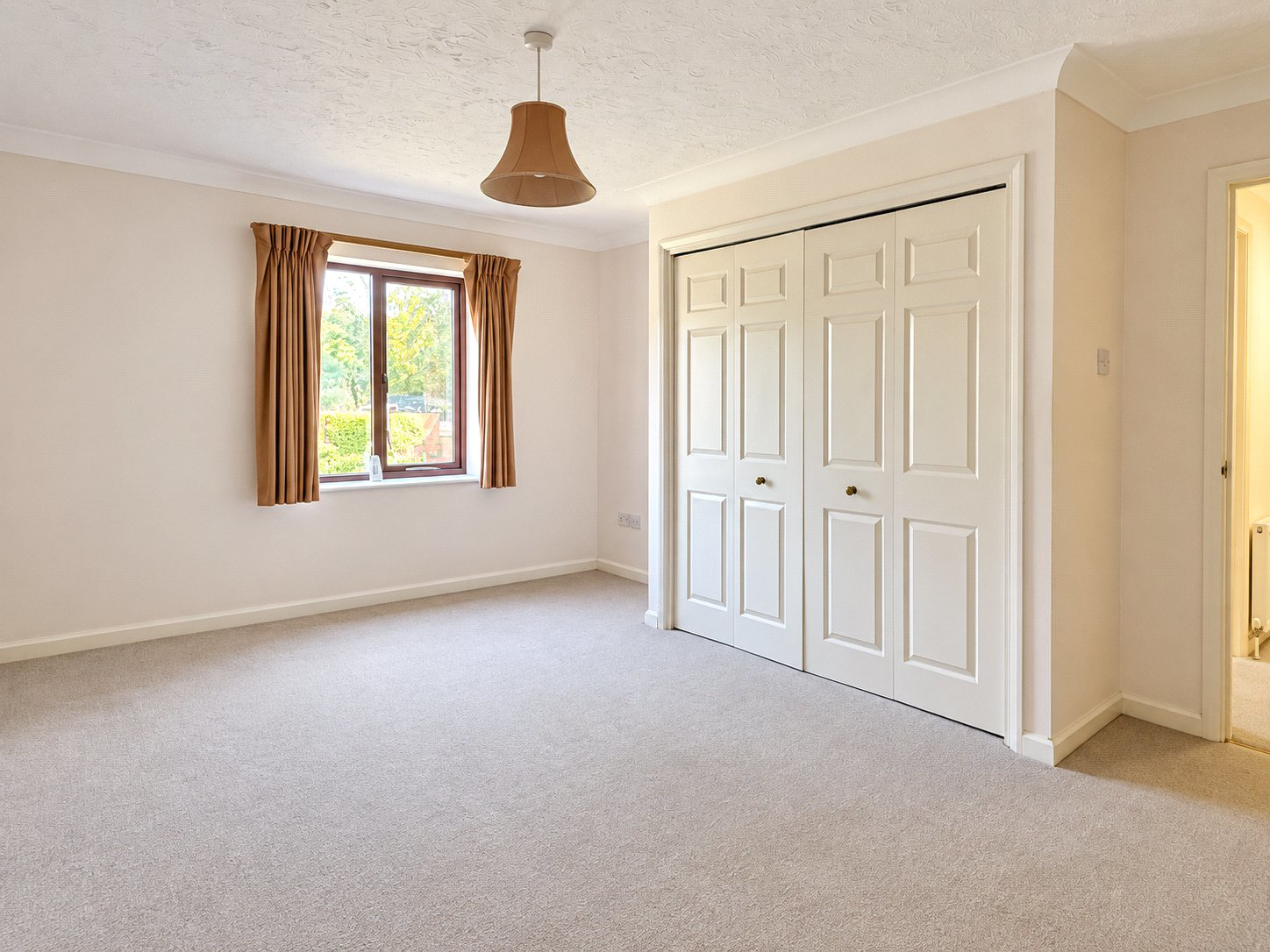 Ashley Gardens, Shalford, Guildford, Surrey, GU4, photo 4