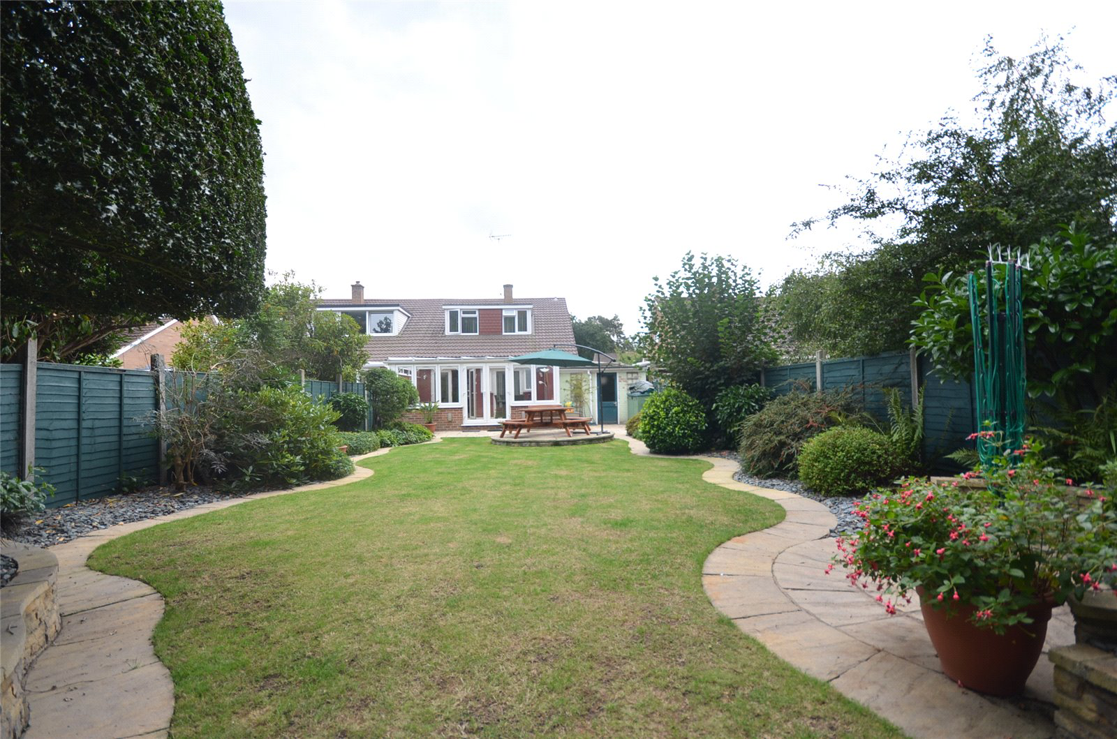 Frimley Grove Gardens, Frimley, Camberley, Surrey, GU16, photo 10