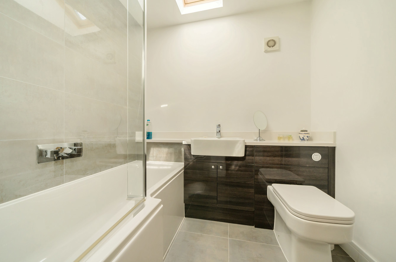 Brewery Road, Horsell, Woking, Surrey, GU21, photo 16